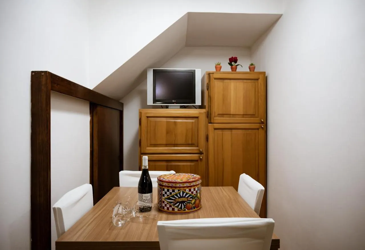 Villa La Grua House Castelbuono  0*, Castelbuono (Sicily)